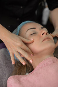 lymphatic drainage massage face